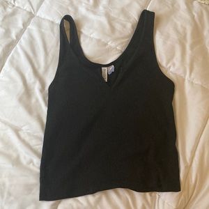 Medium ribbed cropped tank